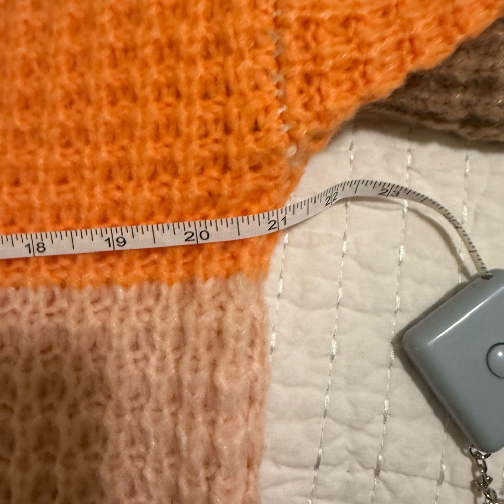 Universal Thread Oversized Colorblock Knit Sweate… - image 3